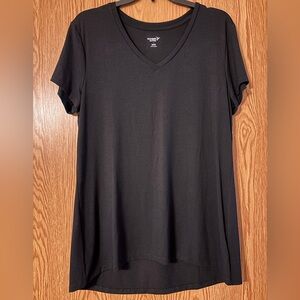 Black Old Navy T-Shirt